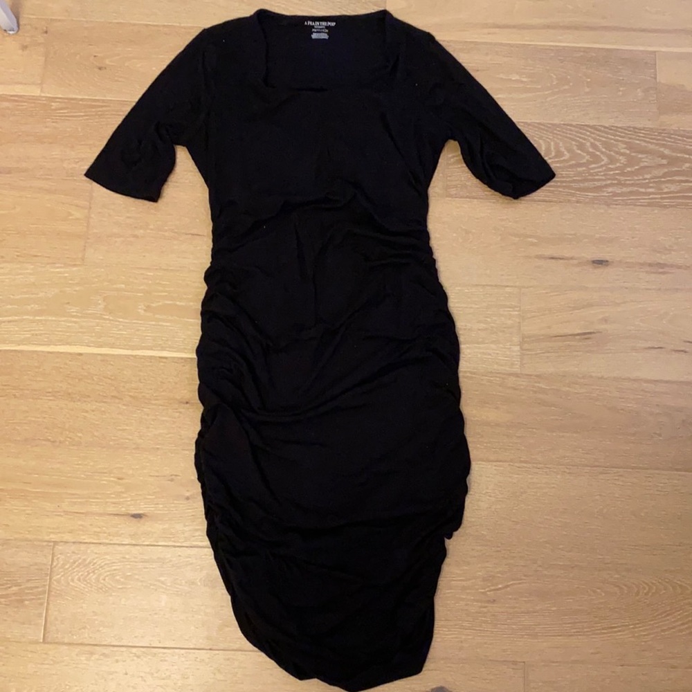 A pea in the pod XS maternity dress